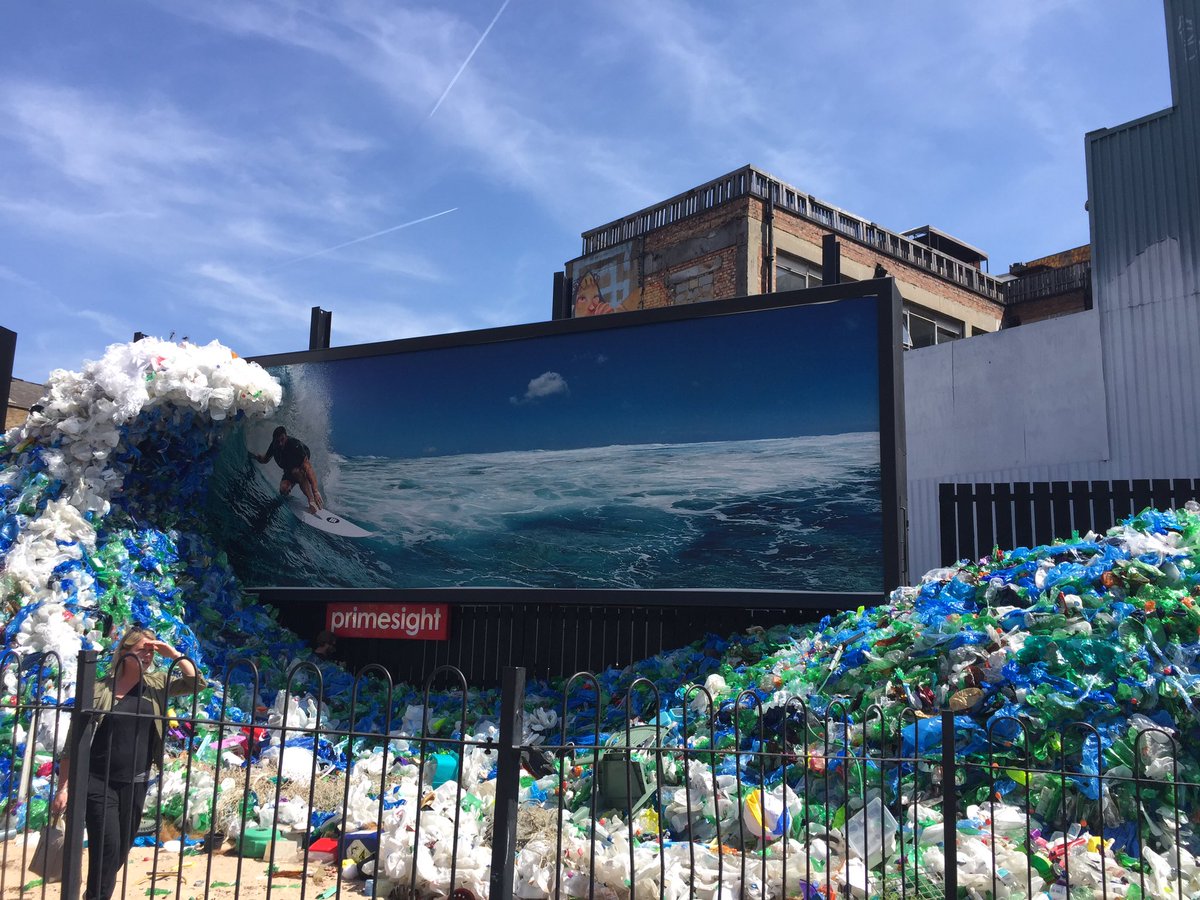 Smithyshere's tweet image. Surfs up! And so is the deluge of plastic waste . The shocking #WaveofWaste breaks on the #Shoreditch beaches #100IslandsProtected @corona @parleyxxx #ecology #pollution  #WorldOceansWeek #planetorplastic