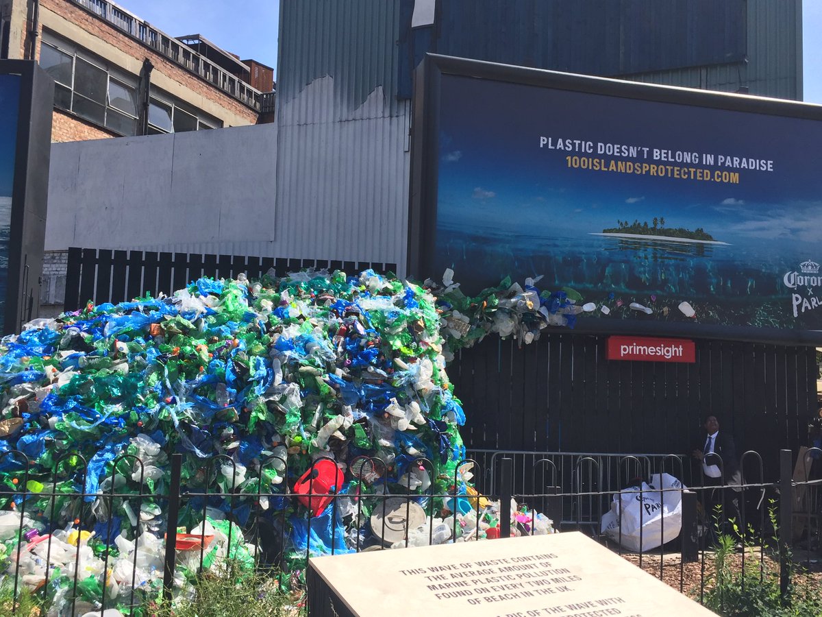 Smithyshere's tweet image. Surfs up! And so is the deluge of plastic waste . The shocking #WaveofWaste breaks on the #Shoreditch beaches #100IslandsProtected @corona @parleyxxx #ecology #pollution  #WorldOceansWeek #planetorplastic