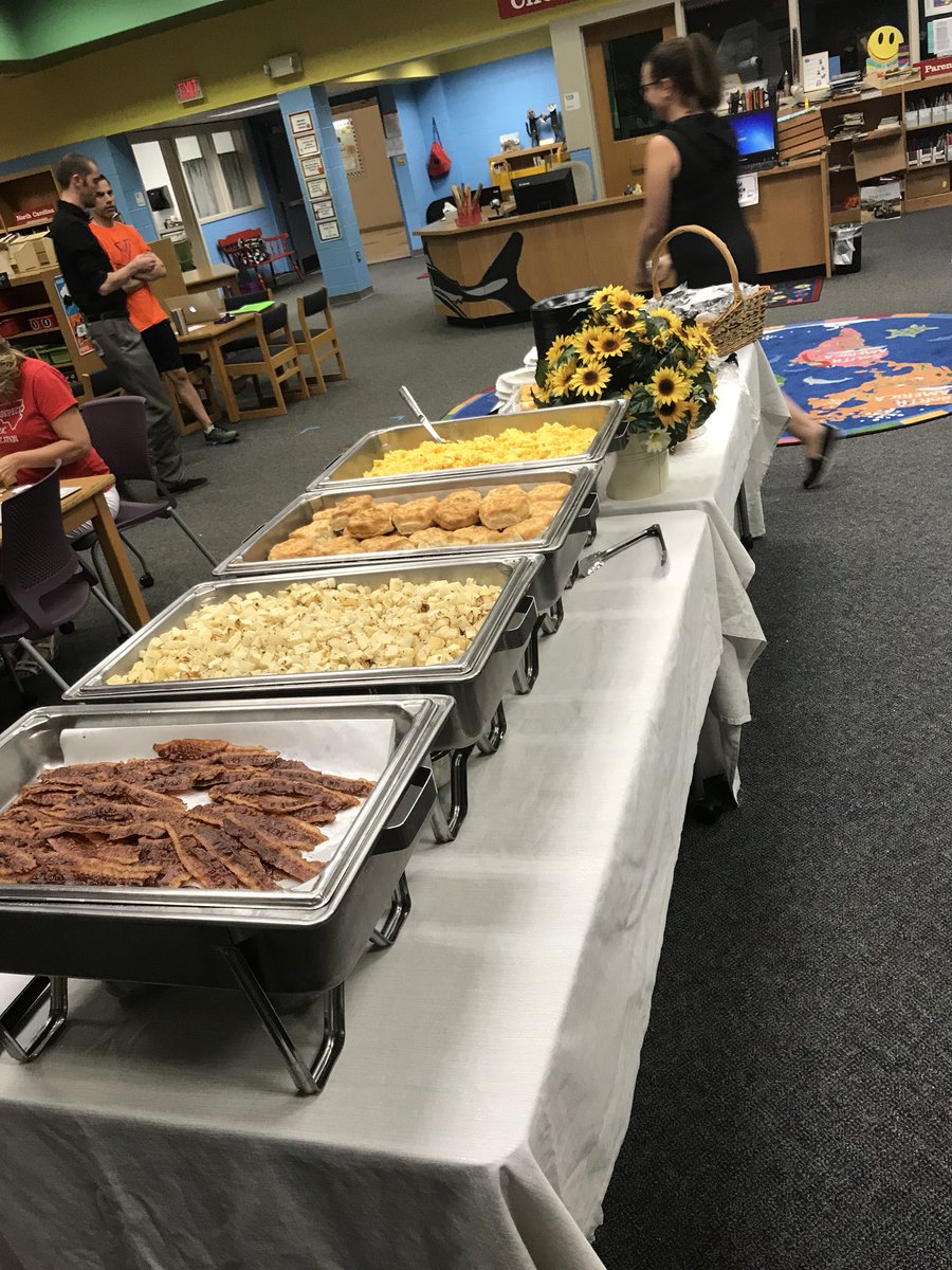 haystravelers's tweet image. What a fun way to start the day! Badge Celebration @PleasantUnionYR #PUEGlobal THANK YOU @participate @shipleyAIG @ahymel #1630PDhours 👍😁 #raffle #breakfast #prizes 😁😁