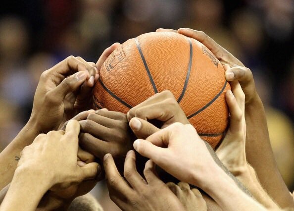 #CGold #Playoff Programma e arbitri della Finale #Gara2 <a href="/VisNovaBasket/">Vis Nova Basket</a> <a href="/Cestistica48/">Cest. Civitavecchia</a>  basketincontro.it/news/5b17e7b24…