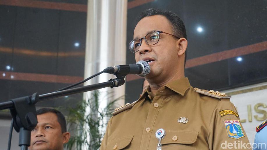 detikcom's tweet photo. 40 Masjid DKI Terpapar Radikalisme, Anies: Yang Ngomong Tunjukin https://t.co/gzBYtCRSZi https://t.co/cV1yIgWF6u