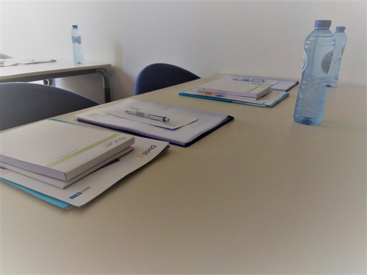 ProCare's tweet photo. Vandaag was het tijd voor het seminar #valpreventie. Het theoriegedeelte stond onder leiding van Prof. Dr. Eling de Bruin van @karolinskainst. De demoruimte was decor voor practica onder leiding van @HURWellness en #dividat. Een geslaagde dag met blije deelnemers! #kennisdelen https://t.co/Iq6jTI5Yjd