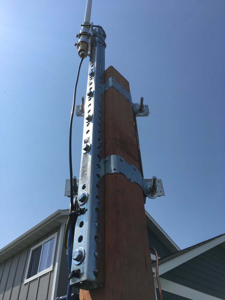 SmartCityH2o's tweet photo. Install Day!

@tektelic @machineQ @TrimbleWater @pipestoneeq @SemtechCorp @LairdTech 

#smartcity #communication #LoRaWAN #IoT https://t.co/BFaPZcQ0mc