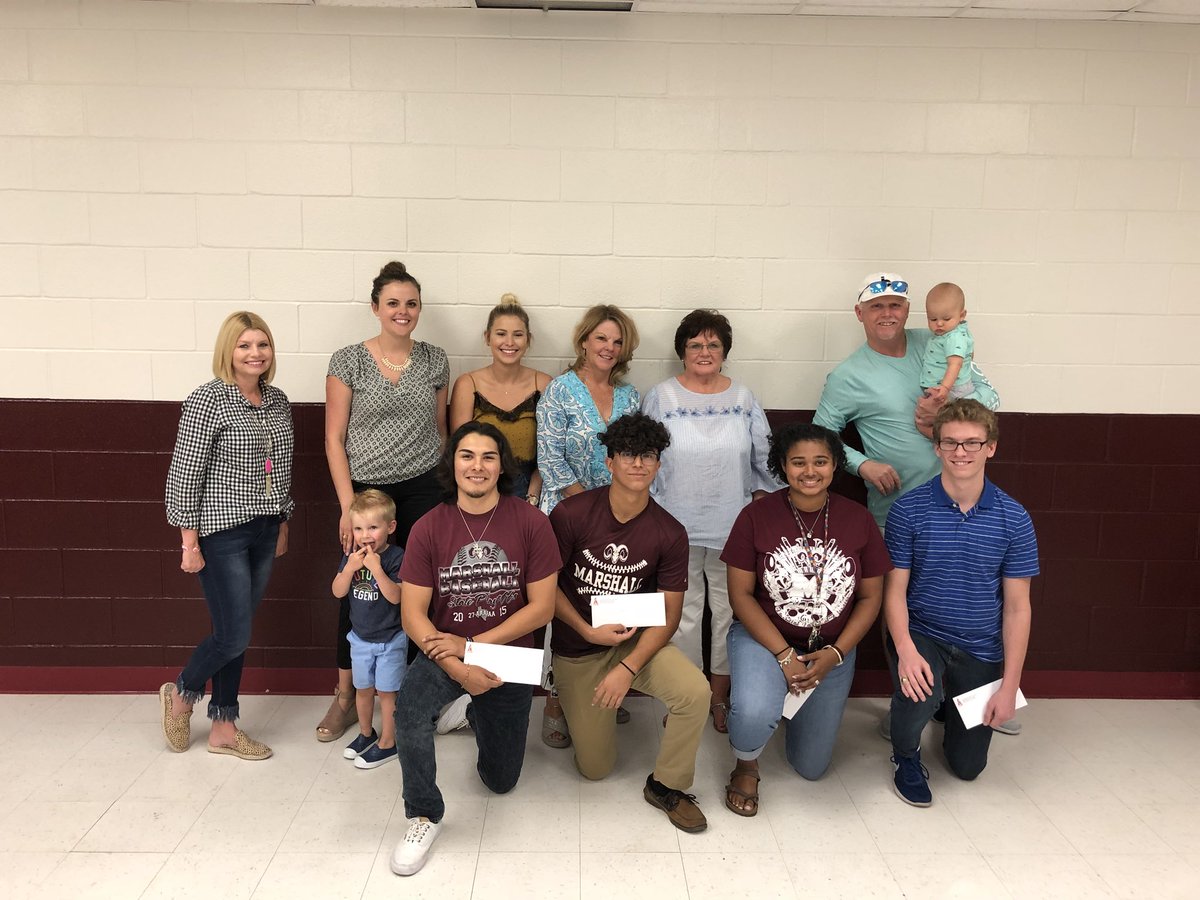 Marshall_Rams's tweet photo. Congratulations to this year's Jimmy Davenport Memorial Baseball Scholarship winners! Thank you to the entire Davenport family for this great opportunity for our student athletes! @Branden_20 @Ethanram34 @NISD @NISD_Athletics https://t.co/vvD7TN9n8L