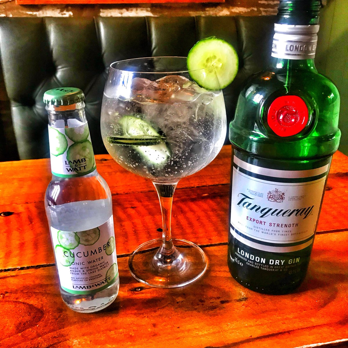 PottingShedBing's tweet photo. 🌱🍸Gin Of The Week🍸🌱

We have chosen to put a little twist in a classic, with;

Tanqueray Gin &amp; 🥒Cucumber Tonic🥒

Lamb &amp; Watt’s Cucumber Tonic is just crisp enough to go with Tanquerays sweet finish!

#Gin #G&amp;T #GinOfTheWeek #TonightWeTanqueray #LambAndWattTonic https://t.co/qv7V63x6lB