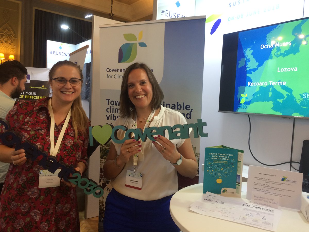 Our @eumayors Scottish Supporter @COSLAEurope & signatory @Aberdeenshire at #EUSEW. Nice to see you here encouraging all your peers to sign up the 2030 objectives to #mitigate & #adapt !