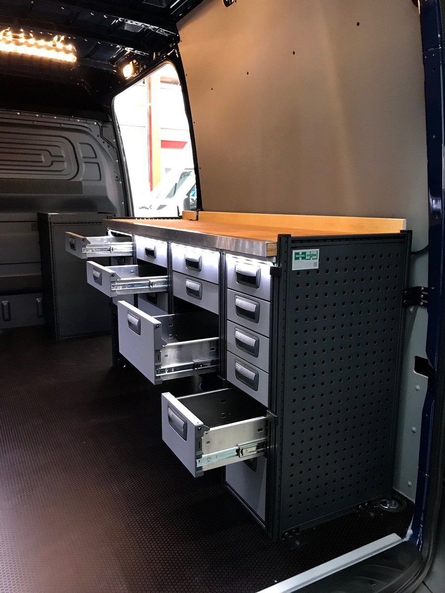 modulsystem's tweet image. Deze week de nieuwste Mercedes-Benz Sprinter voorzien van onze Modul-System bedrijfswageninrichting, uiteraard compleet met ladeblokverlichting.

#ModulSystem
#Bedrijfswageninrichting