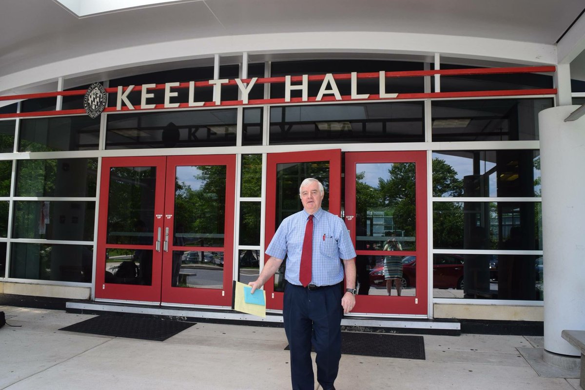 calverthall's tweet photo. Mr. Gerry Farrelly (25 total years, 20 at The Hall) has taught his last class at The Hall. We thank him for his dedication, great spirit, service, and commitment. #harken https://t.co/fJclGYlv1i