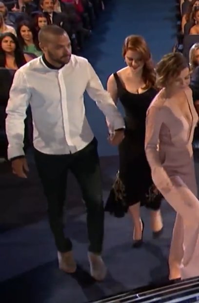 safaemegzari's tweet photo. Today's appreciation tweet: Sasse holding hands on the #pcas2015 stage๐๐๐๐๐๐๐ This still gets me....very...very deeply inside https://t.co/3Vu7aaCDuR