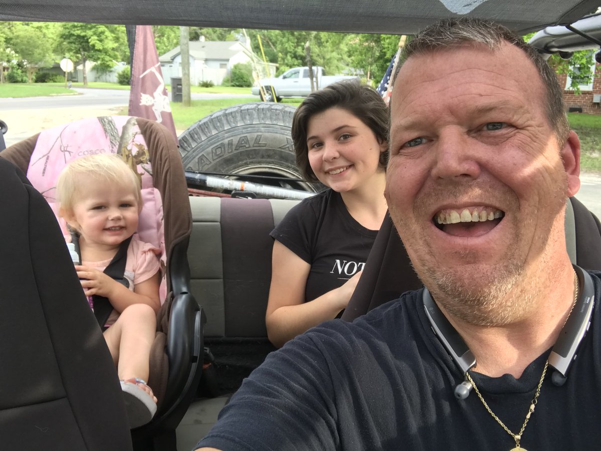 Living life right ☠️😁 #jeepgirls #smiles <a href="/lcbusbin/">laura</a> @offroadelements <a href="/H8Roads/">H8Roads</a> @JeepCoach <a href="/milania1997/">Ɗ.</a> @TheMudYeti @offroadelements @thefacesofjeep <a href="/JPFreek/">JPFreek Magazine</a> <a href="/LakeHuronGirl/">J-me 𝑎𝑘𝑎 𝒲𝒾𝓁𝒶𝓂ℯ𝓃𝒶®️</a> <a href="/kyjeepmom/">kyjeepmom</a> @ReturnCheck <a href="/OffRoadDivas/">Off Road Divas</a> etc