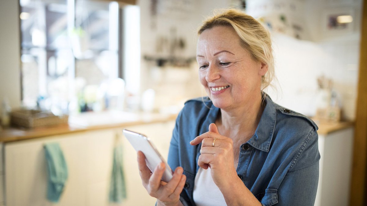 sixtyandme's tweet photo. Do you use any meditation or health tracking apps? What are your favorites? How have they made a difference in your everyday life? https://t.co/HBXUWx3C50 @thetechwizard11 @sixtyandme @hellodaylio @MigraineBuddy @sixtyandme #meditation #healthtrackingapps https://t.co/lBZXLJKmmt