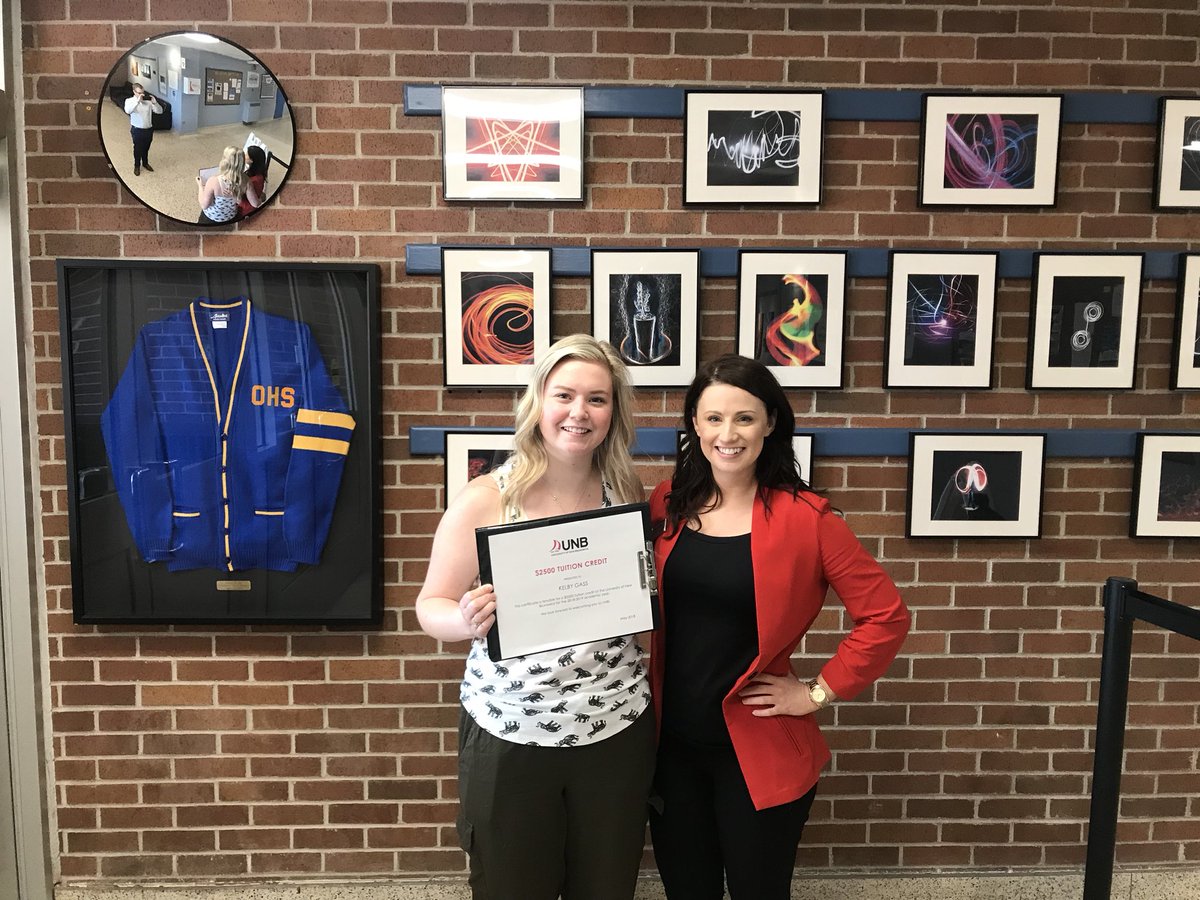 Congratulations to incoming <a href="/UNBFredericton/">UNB Fredericton</a> Future Student Kelby, who won one of our 2 Early Confirmation Prizes of $2500! She is joining our <a href="/RenCollege/">Renaissance College</a> program this Fall! @DiscoverUNB 🎉