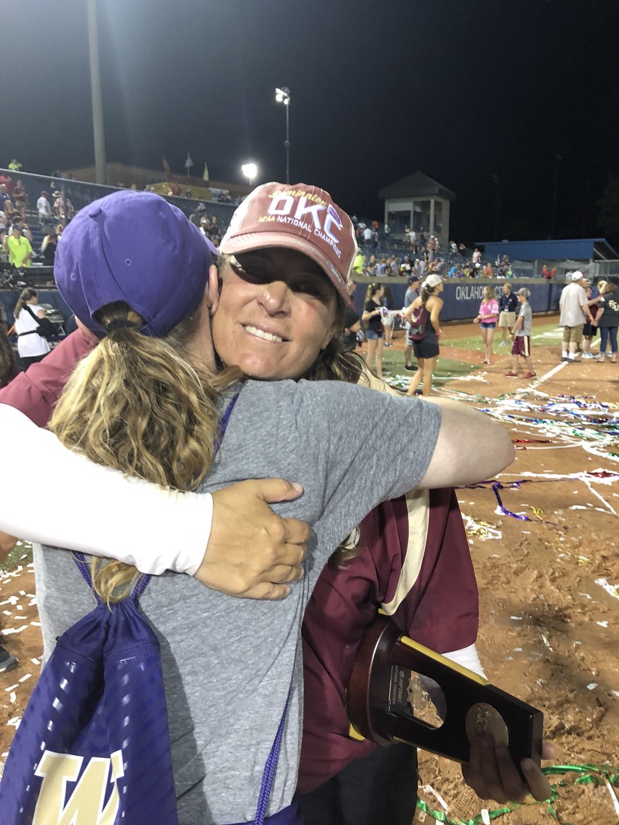jenogee's tweet photo. Congratulations FSU Softball! So proud of you Lonni! Thank you for sharing the love and growing this great game. More importantly, thanks for being a GREAT human being! We love you. @Coach_Alameda https://t.co/j3CFEvlYbr