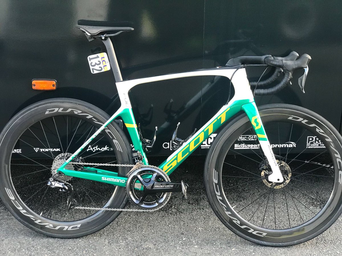mitchelton scott team bikes