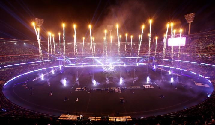 heraldsunsport's tweet image. Not a bad spot to hold #StateOfOrigin. Well played @MCG

LIVE BLOG: bit.ly/2JfUMzw