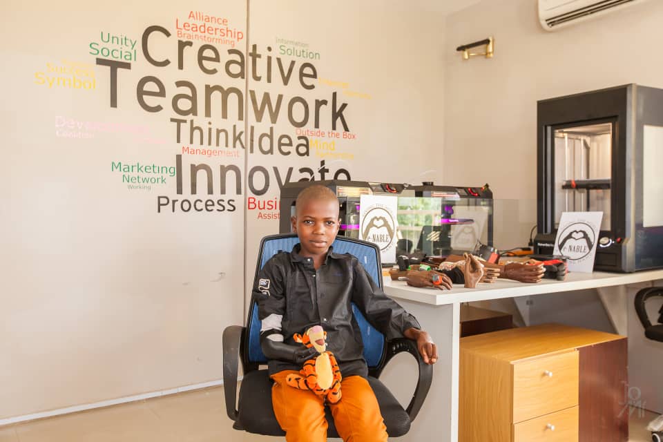 NEInnovationHub's tweet photo. Let us tell you a quick story about Mohammed. 
Mohammed lost his limb during the war with insurgents in Borno State. With the aid of the 3D Printing Machine, the 3D Lab was able to print a prosthetic limb for Mohammed.

These and more is how we intend to address issues in NE Nig. https://t.co/z9X76lxyUU