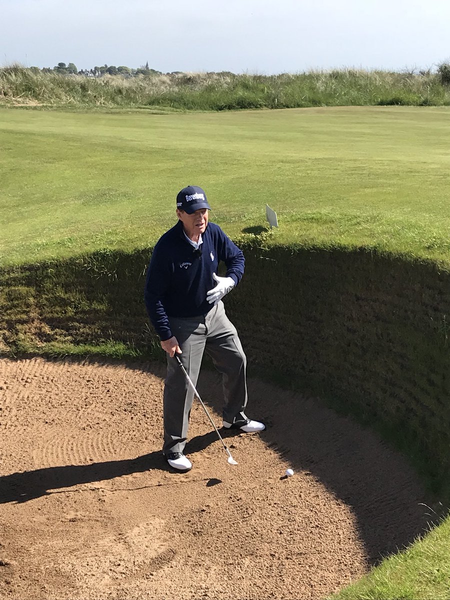VEscapes's tweet photo. Masterclass with the master... #MoneyCantBuy #Legend https://t.co/3P7pZqErOF