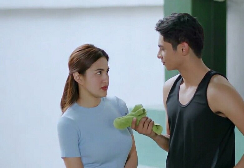 KikstersSalve's tweet photo. Papunas ng pawis para di mainggit ๐๐ #MGPBasketball #MyGuitarPrincess #KikoEstrada https://t.co/ugcz4EMWJH