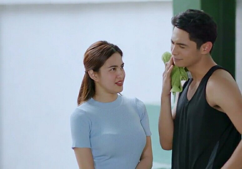 KikstersSalve's tweet photo. Papunas ng pawis para di mainggit ๐๐ #MGPBasketball #MyGuitarPrincess #KikoEstrada https://t.co/ugcz4EMWJH