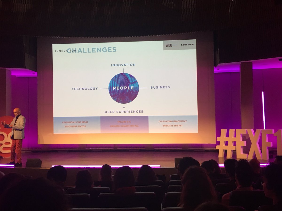 adrianarb's tweet photo. Diseñar tomando en cuenta la innovación, la especialización de los usuarios y sus necesidades, sin temor a fallar para aprender es el reto! Así lo cree Srini T Srinivasan #EXF2018 https://t.co/rvCXW9RWHn