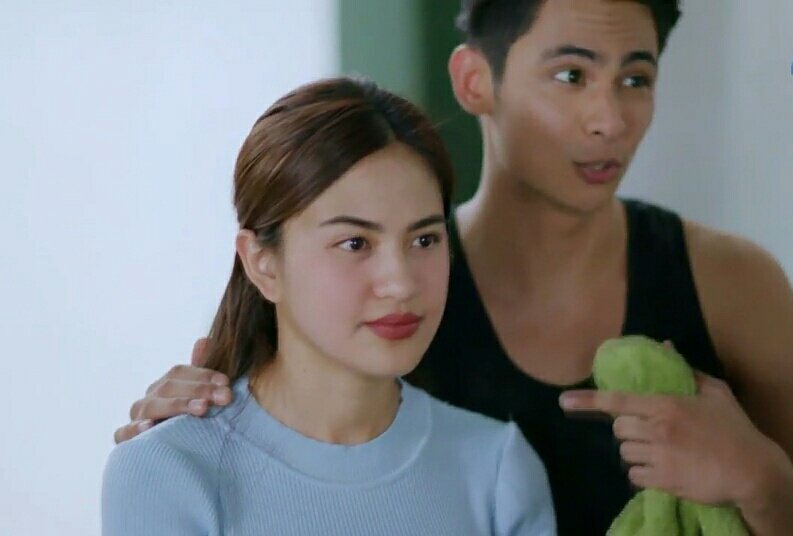 KikstersSalve's tweet photo. Hala siya hokage haha Hindi naman umaayaw si Celina. Masaya! #MGPBasketball #MyGuitarPrincess #KikoEstrada https://t.co/EQ52l9Ppwk