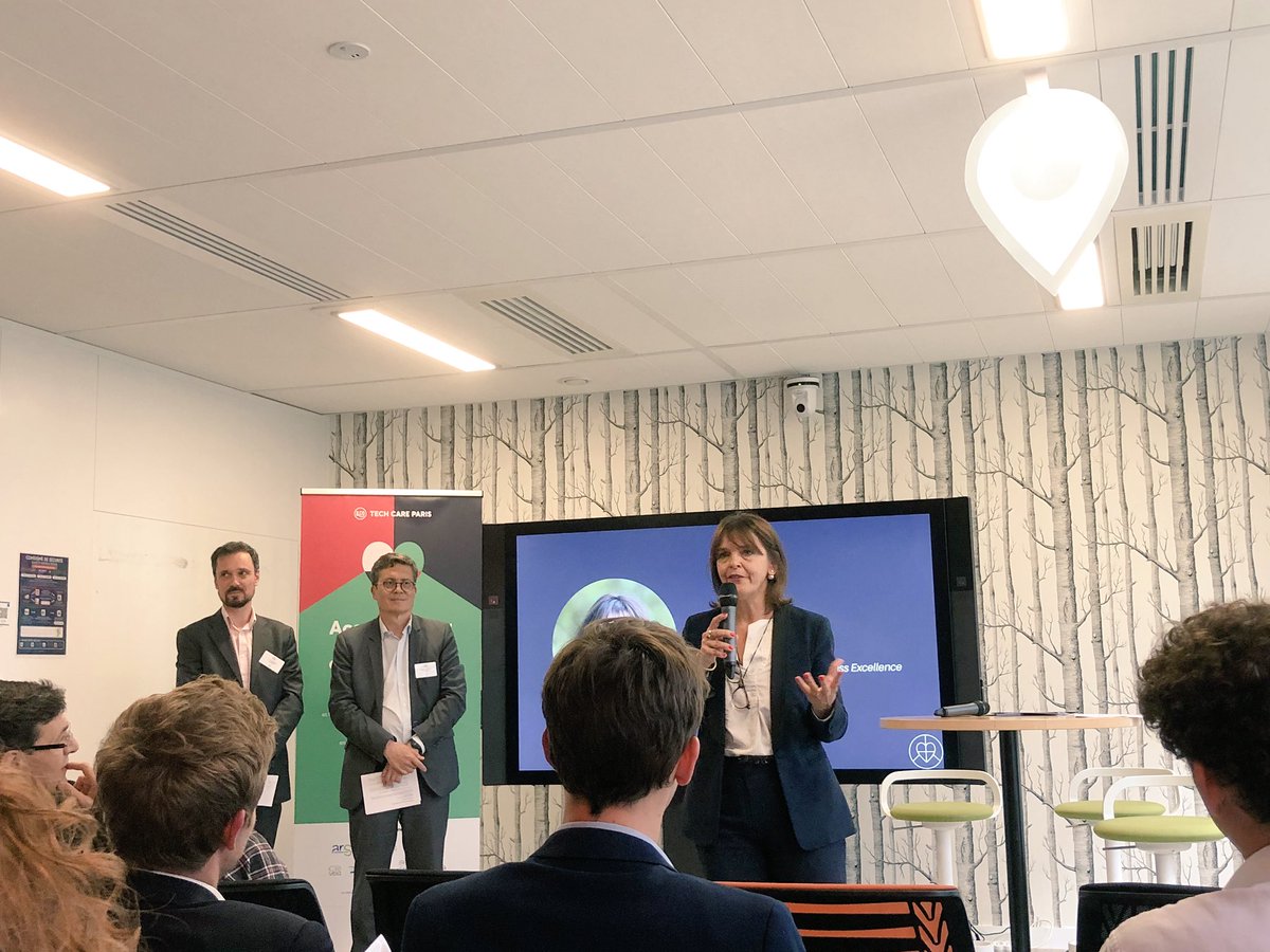 happineo_psy's tweet photo. Aujourd’hui Happineo pitche chez @sanofi grâce à @TechCare_Paris. Belle introduction de @VitaliIsabelle sur les partenariats startup / grands groupes 😊 https://t.co/J8iDIvKwEi