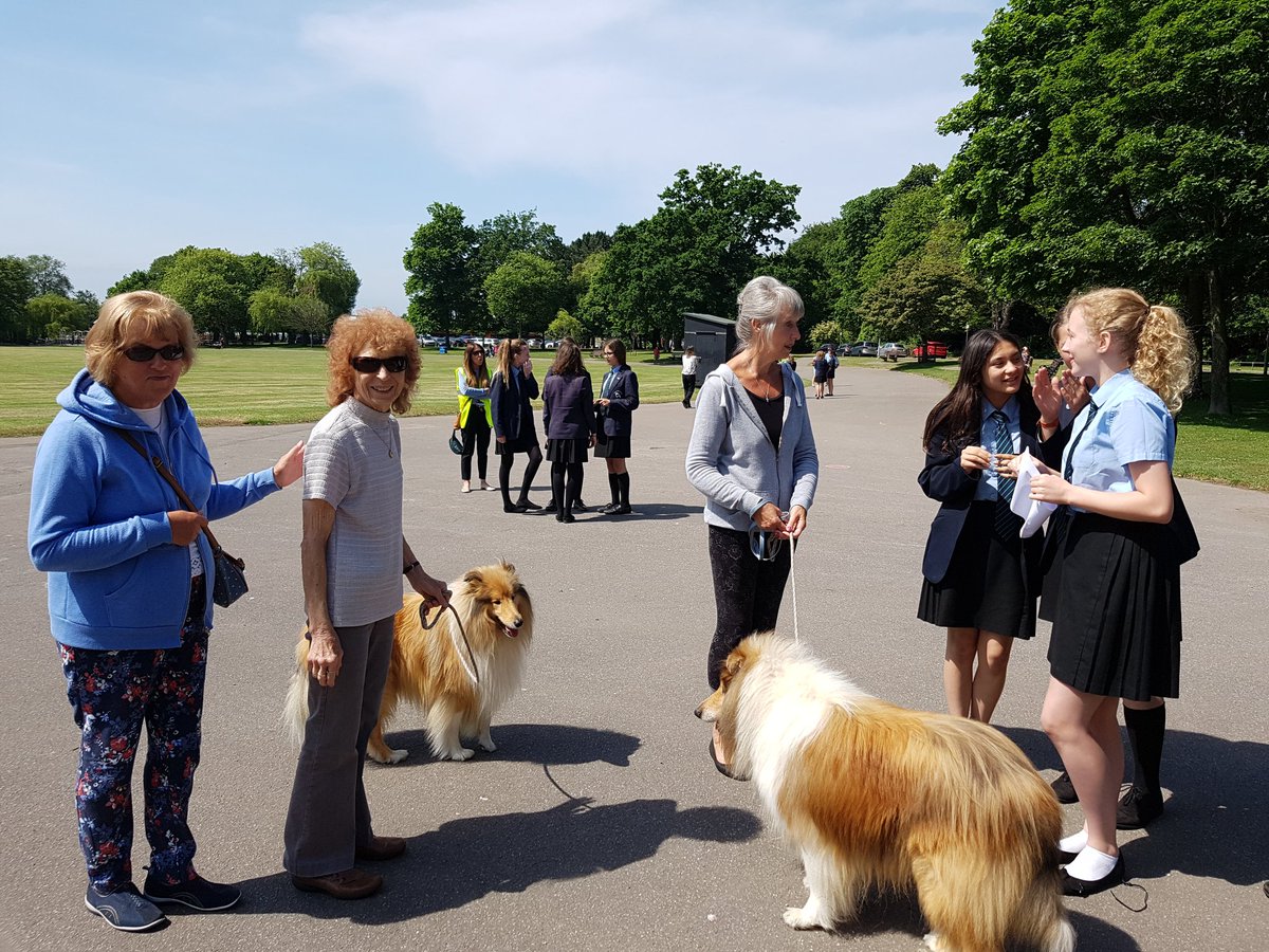 Taking on board the public opinion! <a href="/YE_Dorset/">YE Dorset</a> <a href="/poole_high/">Poole High School</a> developing skills &amp; confidence #phspassion