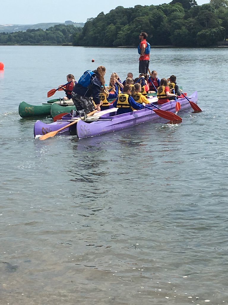 yfpsyr5's tweet photo. Bell boating 2nd group https://t.co/isFWUt2QQb