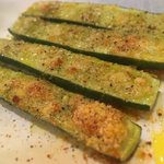 おつまみに最高？!簡単でジューシーでおいしいがそろったキュウリの簡単レシピ!