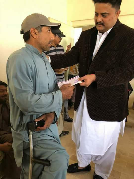 BalochNimal's tweet photo. میں اتنی روشنی ��ھیلا چکا ھوں 
کہ بجھ بھی جاؤں تو اب غم نہیں ھے... https://t.co/9x9Ett6hnZ