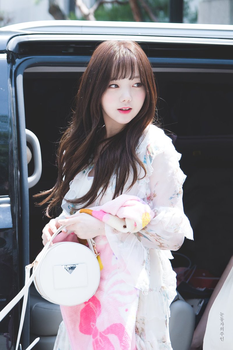 eyes4kei's tweet photo. 180525 뮤직뱅크

#Lovelyz #Kei #러블리즈 #케이 https://t.co/e60GuLkLCc