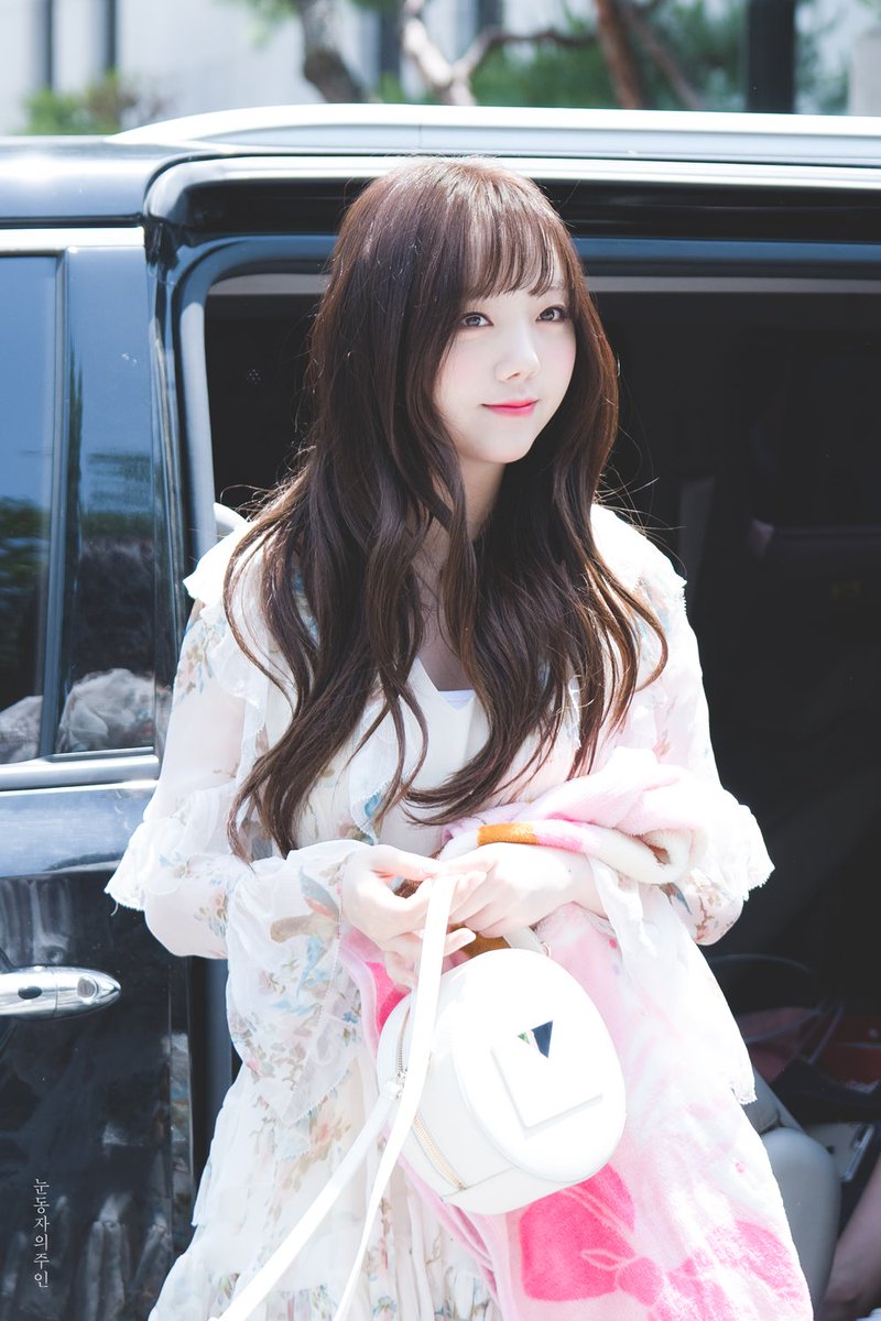eyes4kei's tweet photo. 180525 뮤직뱅크

#Lovelyz #Kei #러블리즈 #케이 https://t.co/e60GuLkLCc