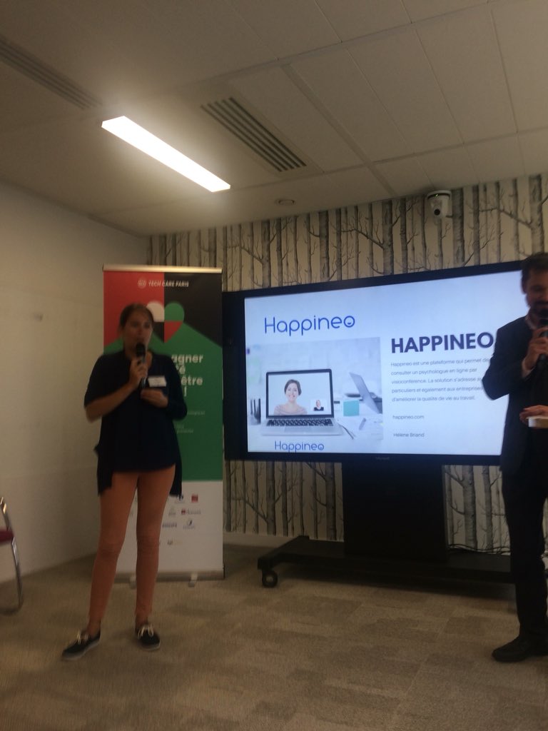 PhilipsFrance's tweet photo. @happineo_psy l’innovation par la visioconférence #startup #psychologue #pitch https://t.co/ORLpphs3k6