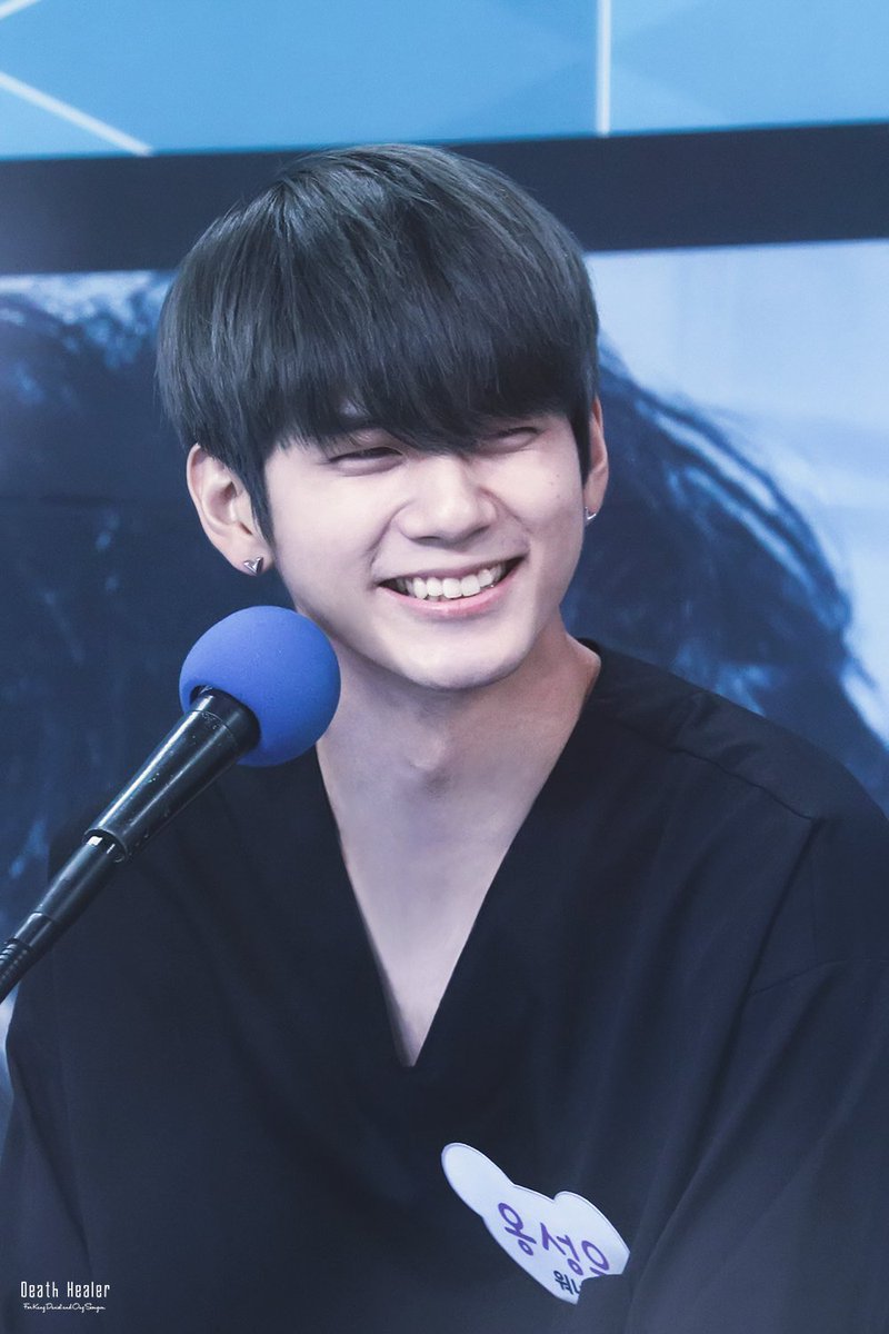 DeatHealer9596's tweet photo. 180605 최일구의 허리케인 라디오     

#옹성우 #ongseongwu #워너원 #WANNAONE https://t.co/iFIuIecpTy
