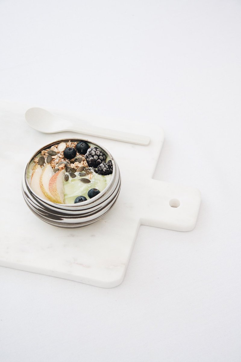 Morning Matcha Yoghurt 🌞 Super easy to make &amp; full of energy to start your mornings 🔋Vanilla yoghurt with #Matcha plus your favourite toppings 🍐🍃🥥