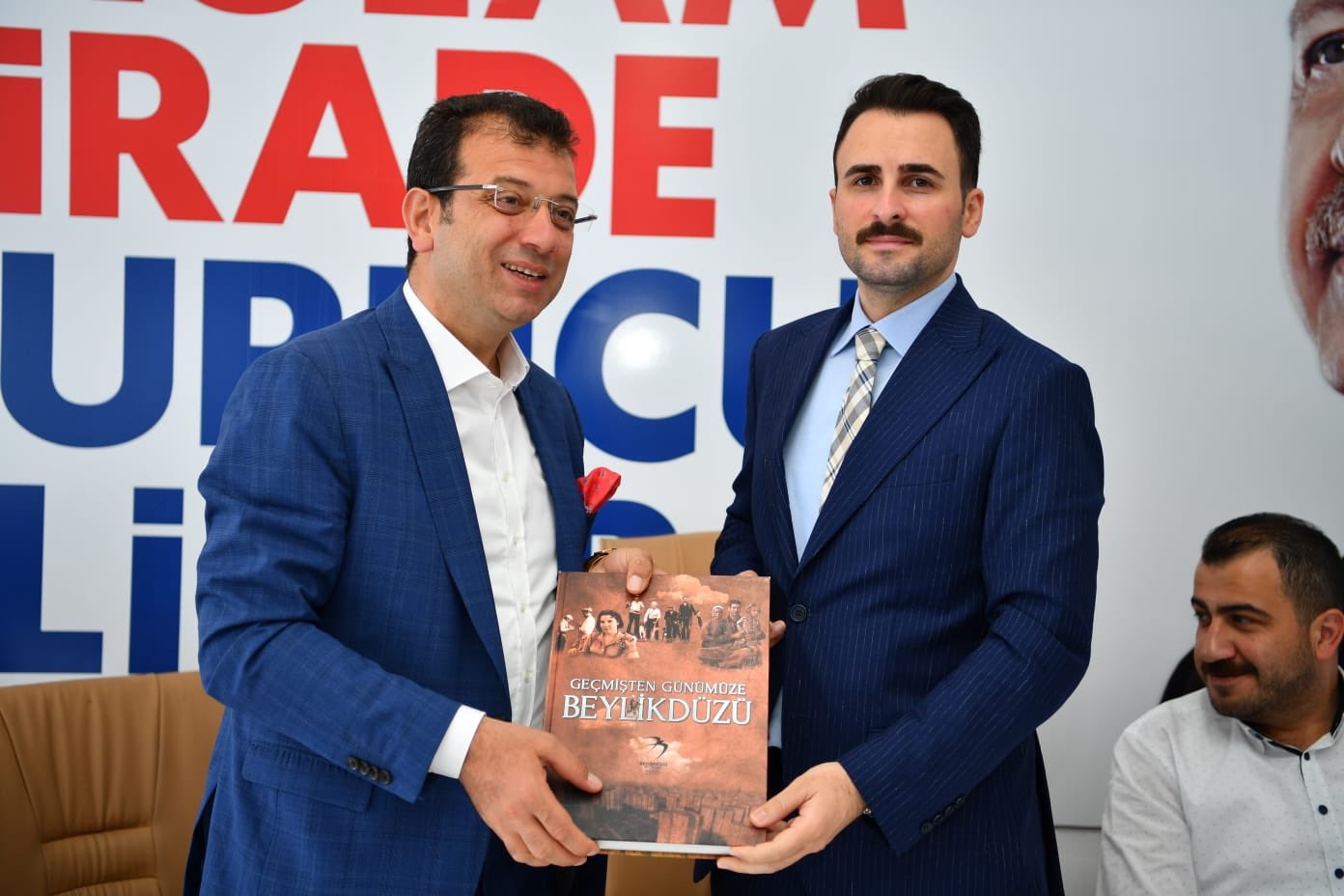 Ekrem Imamoglu on Twitter: "Beylikdüzü Ak Parti ilçe ...