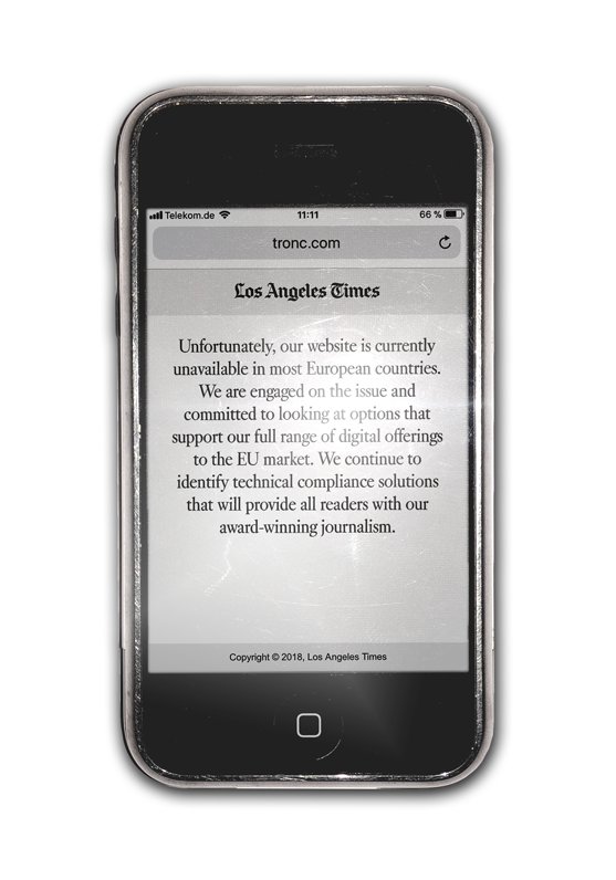 corpcannibal's tweet photo. Customer Experience Strategy? Yep it´s dead! Print is still alive. What about me? #strategy #CustomerExperience #designthinking @latimes https://t.co/4dukY3mHeO