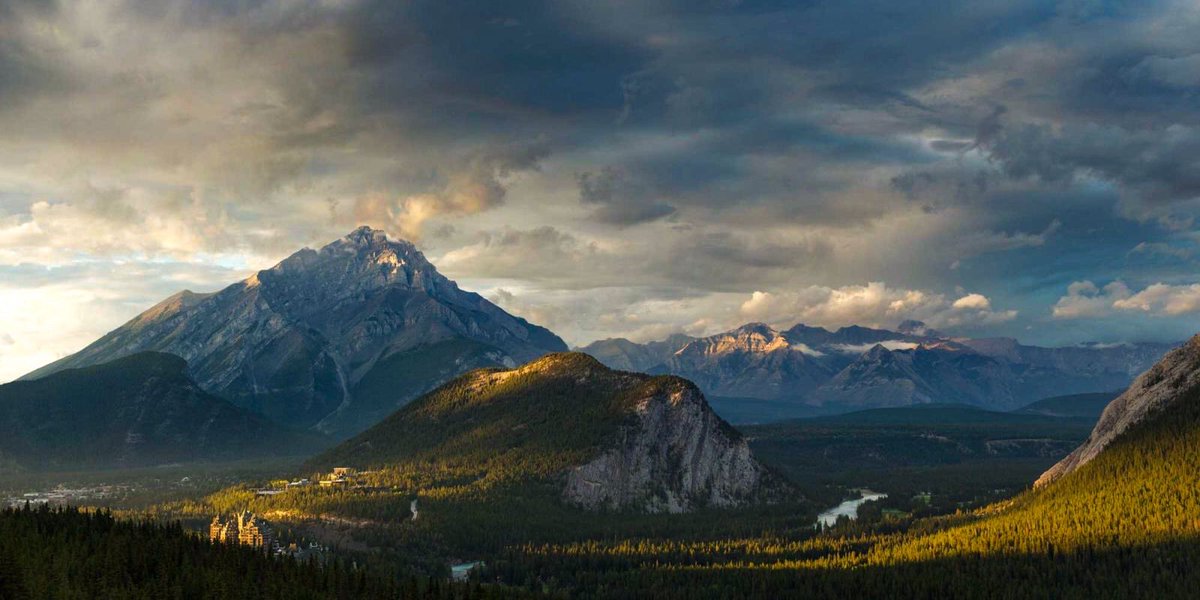 JRRTolkien's tweet photo. “[Merry] loved mountains, or he had loved the thought of them marching on the edge of stories brought from far away; but now he was borne down by the insupportable weight of Middle-earth. He longed to shut out the immensity in a quiet room by a fire.” #Tolkien #MiddleEarth https://t.co/LfgRRAdNM0