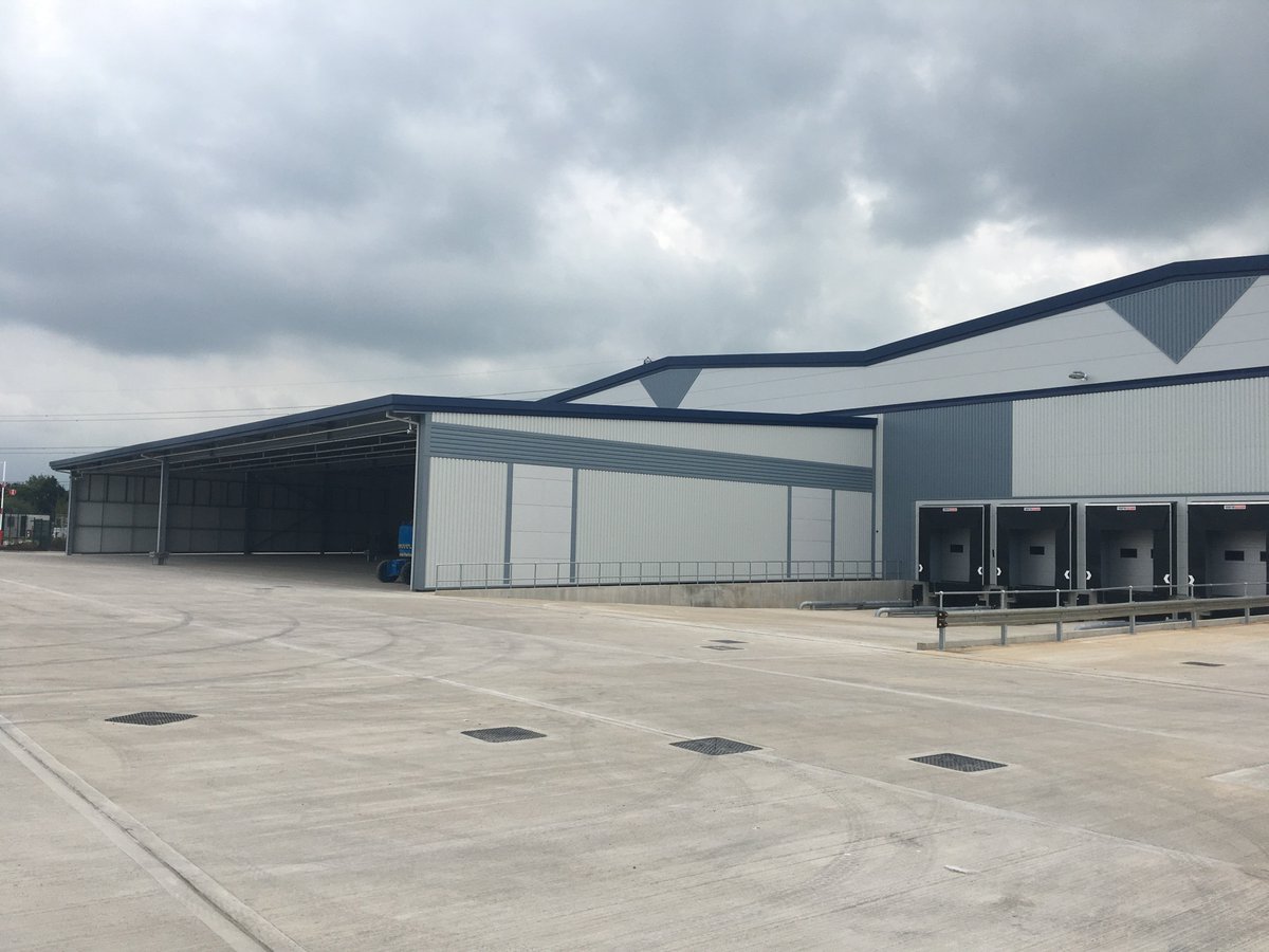 derry_bs's tweet photo. Barton Business Park is looking fantastic as it nears completion @StModwen @bandkphoto #GrupoAntolin #Automotive #Manufacturing #WhatAFacility https://t.co/c41Rm4KmpW