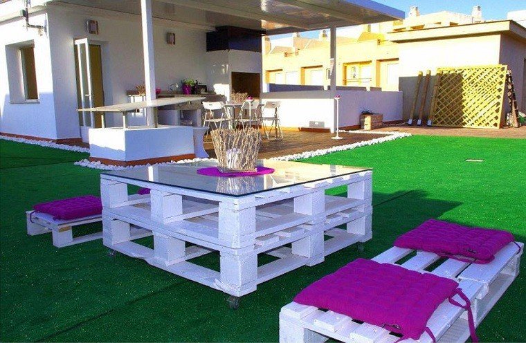 easyrepair2's tweet photo. Buenos, bonitos y baratos. Los muebles de jardín con palets nos han enamorado 😍 #consejoseasyrepair #decoración #DiaMundialDelMedioAmbiente 
https://t.co/bHxIVpfYow https://t.co/xiNTvSL6wz