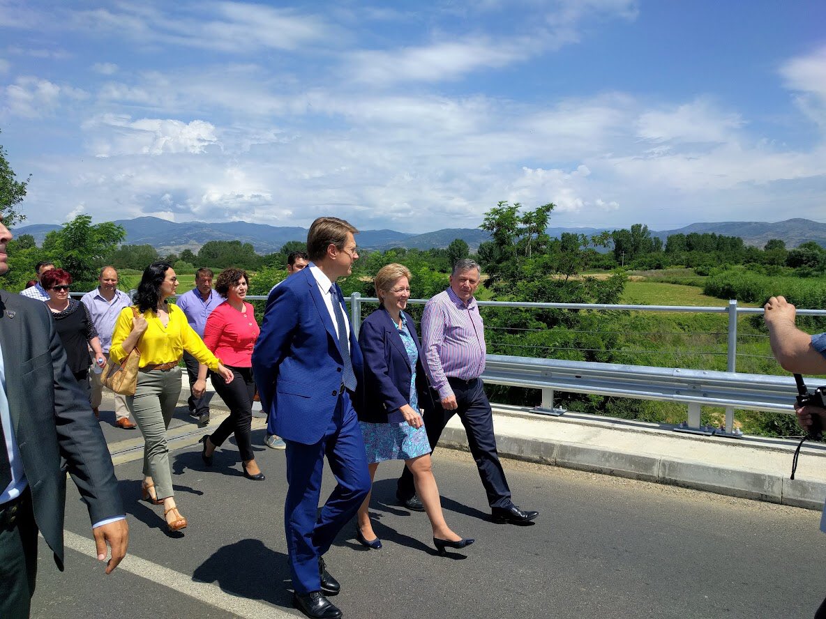 UNDPMK's tweet photo. New 86-meter bridge in Zrnovci 🇲🇰restores normal connections to work, school and vital public services for local residents. #UNDPEUPartnership #FloodRecoveryProgramme #BuildBackBetter https://t.co/22JUSRGA5J