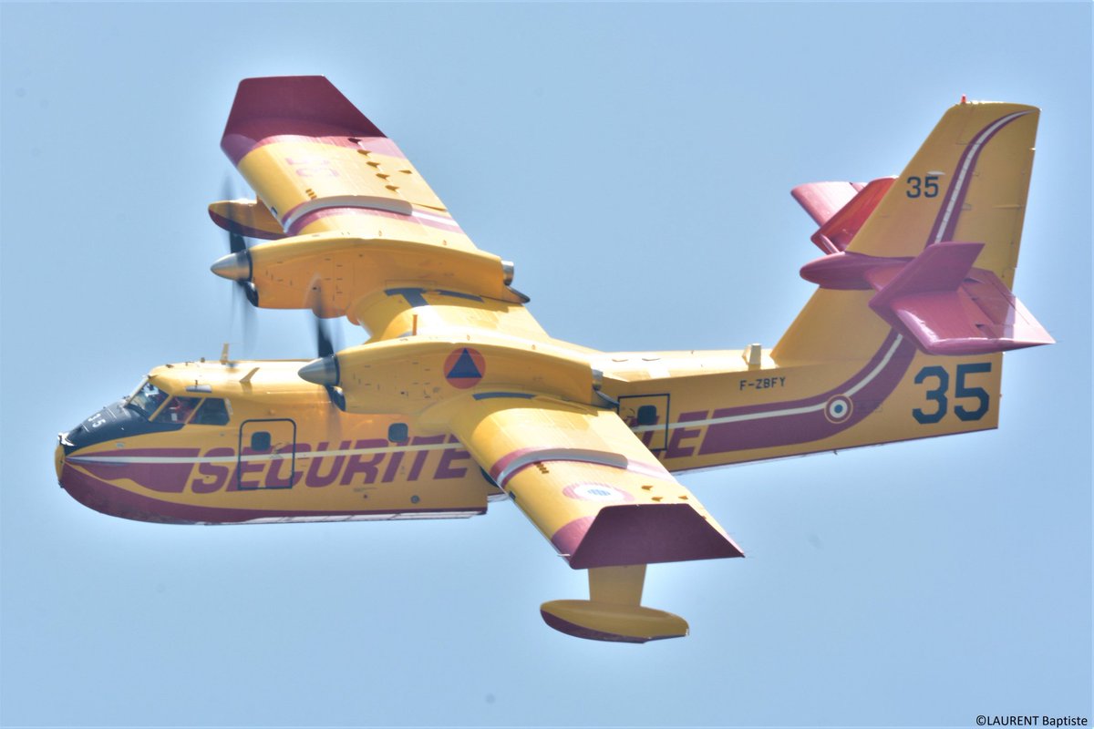 Goldorak1973's tweet image. #Canadair #JPO2018 #uiisc7 #sapeurssauveteurs #SécuritéCivile 
(Photo @Uiisc7 ) 👌🏻👍🏻