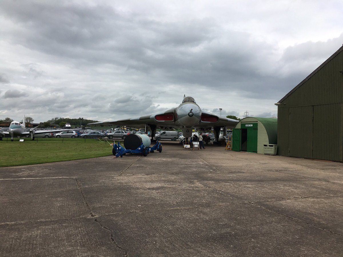 Lins_Rumbold's tweet photo. Today needs some gratuitous Vulcan imagery. Here’s XM594 @NewarkAirMus at #NAMTributetoVForce 2016 #twitterVforce https://t.co/l69TGVt7l1