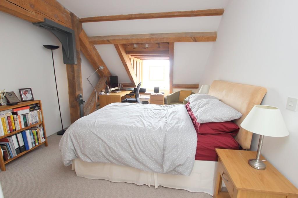 Property of the week with <a href="/langproperty/">Lang Town & Country</a>.

Mills Bakery, Royal William Yard, Stonehouse, PL1 3GD
2 bedroom Top Floor Duplex Apartment - For Sale

langtownandcountry.com/PropertyDetail…

#Plymouth #Waterfront