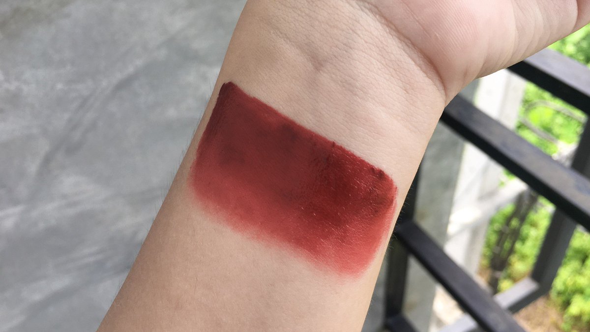 leeminb__'s tweet photo. #Lilybyred เบอรื6คือดีอ่า มันเป็นแดงตุ่นๆอ���กสีมะเขือเทศแก่🍅 ลิปเนื้อมูสนุ่มเกลี่ยง่าย ทาเเล้วปากเนียนเบลอสวยสุด #ปากคล้ำก็ทาได้💋ใครชอบทาปากแดงก่ำๆแบบช้ำๆด้านในให้ปากดูมีกระจับเบาๆ ควรมี!

ชอบจัดโปรเหลือ200กว่าบ่อยๆ💸
���@mmewrv

#ของมันต้องมี #ไว้รีวิวห้ามขายของโว้ยย #ถูกและดี https://t.co/iMmXY0xYcN