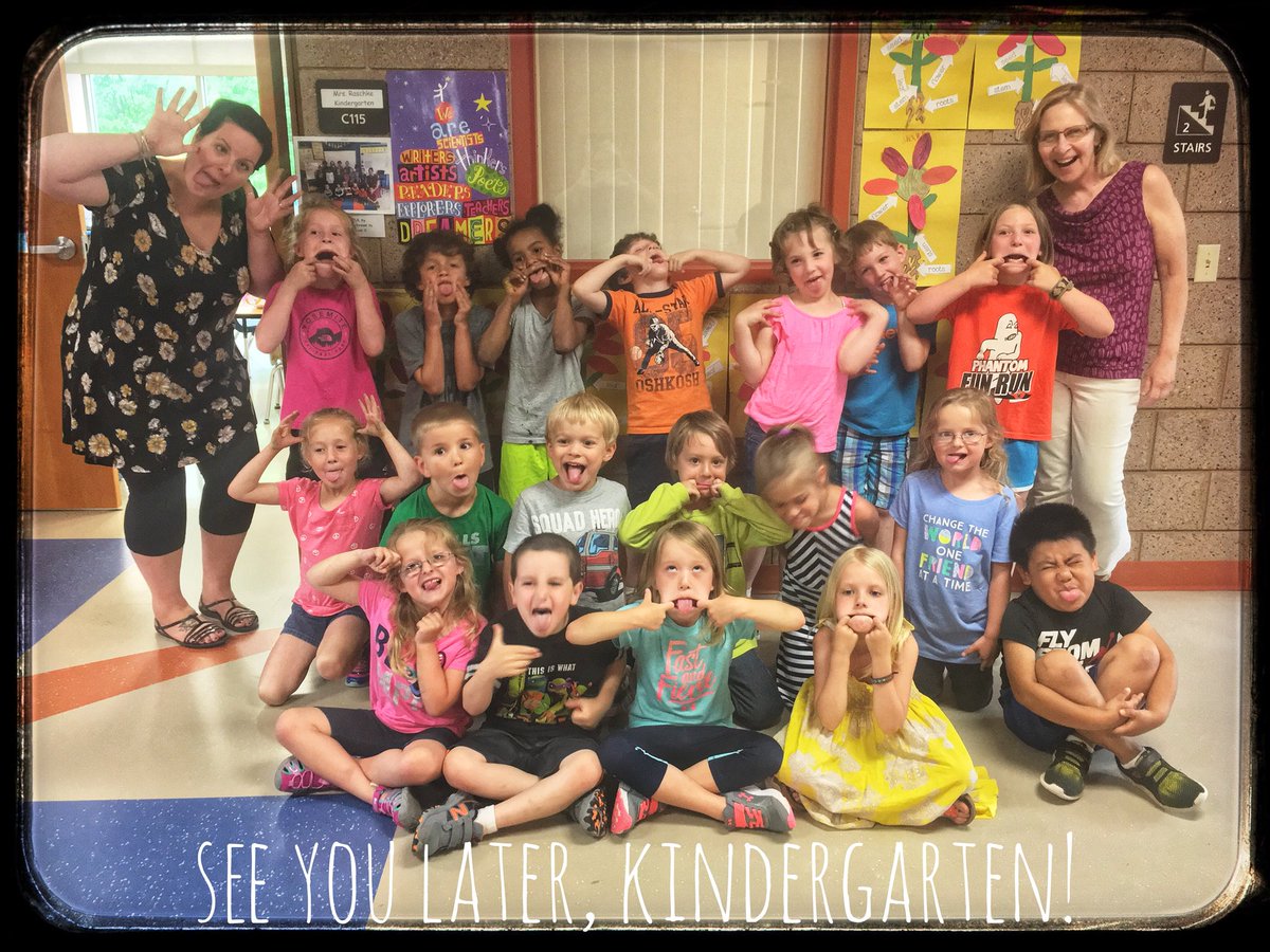 RaschkeKinders's tweet photo. #lastdayofschool #wdppride @WDPHemlockCreek 📣🌈🧡 https://t.co/ydNYnyDyv9