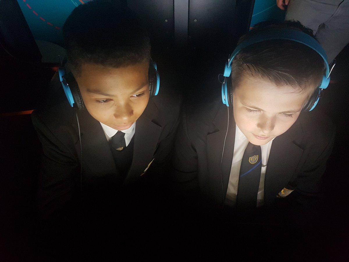streetlyre's tweet photo. @StreetlyAcademy @StreetlyYr7 Look at the concentration of 7S/Re5 on the @GSUS_Live bus #engaged #cREative #gsuslive https://t.co/dAW8z5ZIPn