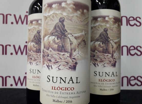 Todo el potencial de cuatro terruños de extrema altura de los Valles Calchaquíes, combinados por Agustín Lanús, podrás encontrar dentro de esta botella de SUNAL ILÓGICO Malbec 2016 !!
Recién llegado a la cueva y muy recomendado!!
Porque los sueños no tienen lógica...