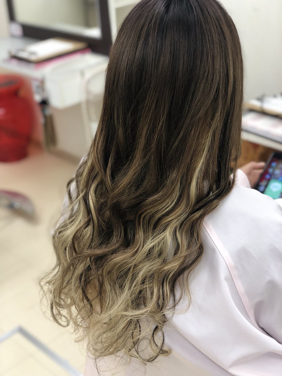 あるじゃんすー仙台店 エクステ専門店 シール80枚の威力 Arujyansu 仙台 エクステ Extension 編み込みエクステ シールエクステ グラデーション Pink グレージュ 巻き髪 ロング Instagram 美容室 国分町 Flloweme 春 Fashion