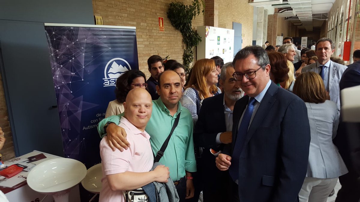Aspanridown's tweet photo. Nos encontramos en el I Encuentro #EconomíaSocial #InnovaciónSocial organizado por @SevillaES2018  con distintas zonas de #networking #cooperativas #centroespecialdeempleo #empleoconapoyo  

y mañana presentes en una dinámica. Os esperamos!

@JuanEspadasSVQ https://t.co/q2jEirmCGA
